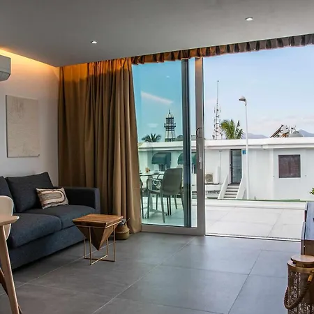 アパート A Mar Whale