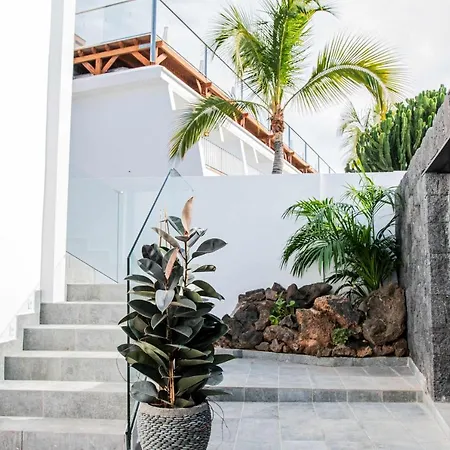 A Mar Whale شقة بويرتو ذيل كارمين